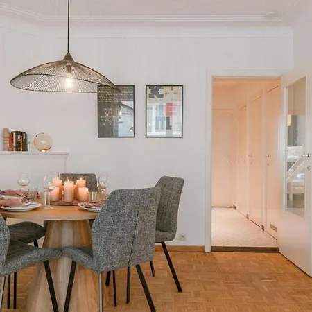 Gezellig Familie-appartement Voor 4 Vlak Bij Dijk Διαμέρισμα
