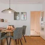 Gezellig Familie-appartement Voor 4 Vlak Bij Dijk Apartment