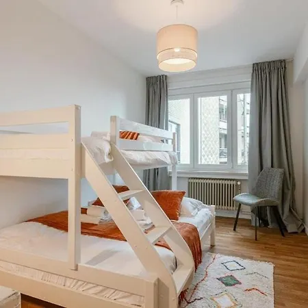 Apartment Gezellig Familie-appartement Voor 4 Vlak Bij Dijk *